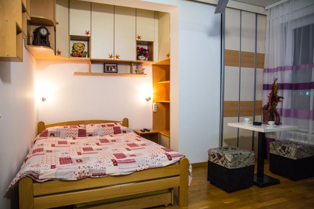 Rooms And Apartments S Belgrad Exterior foto