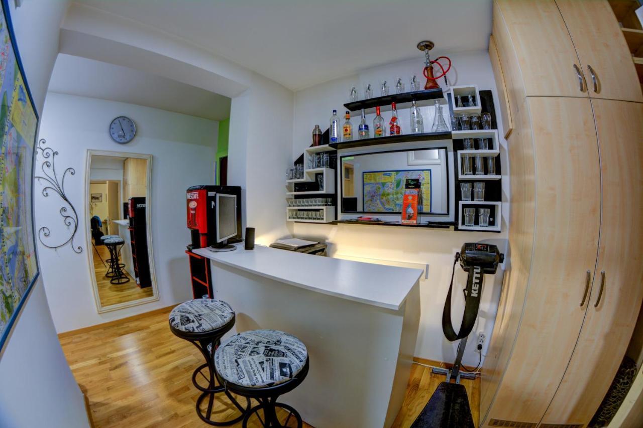 Rooms And Apartments S Belgrad Exterior foto
